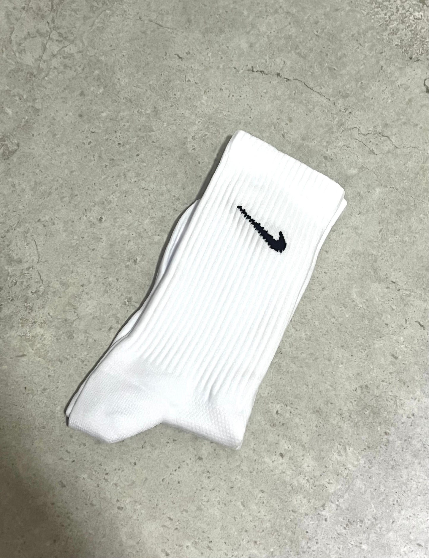 Larga 01 Nike Blanca