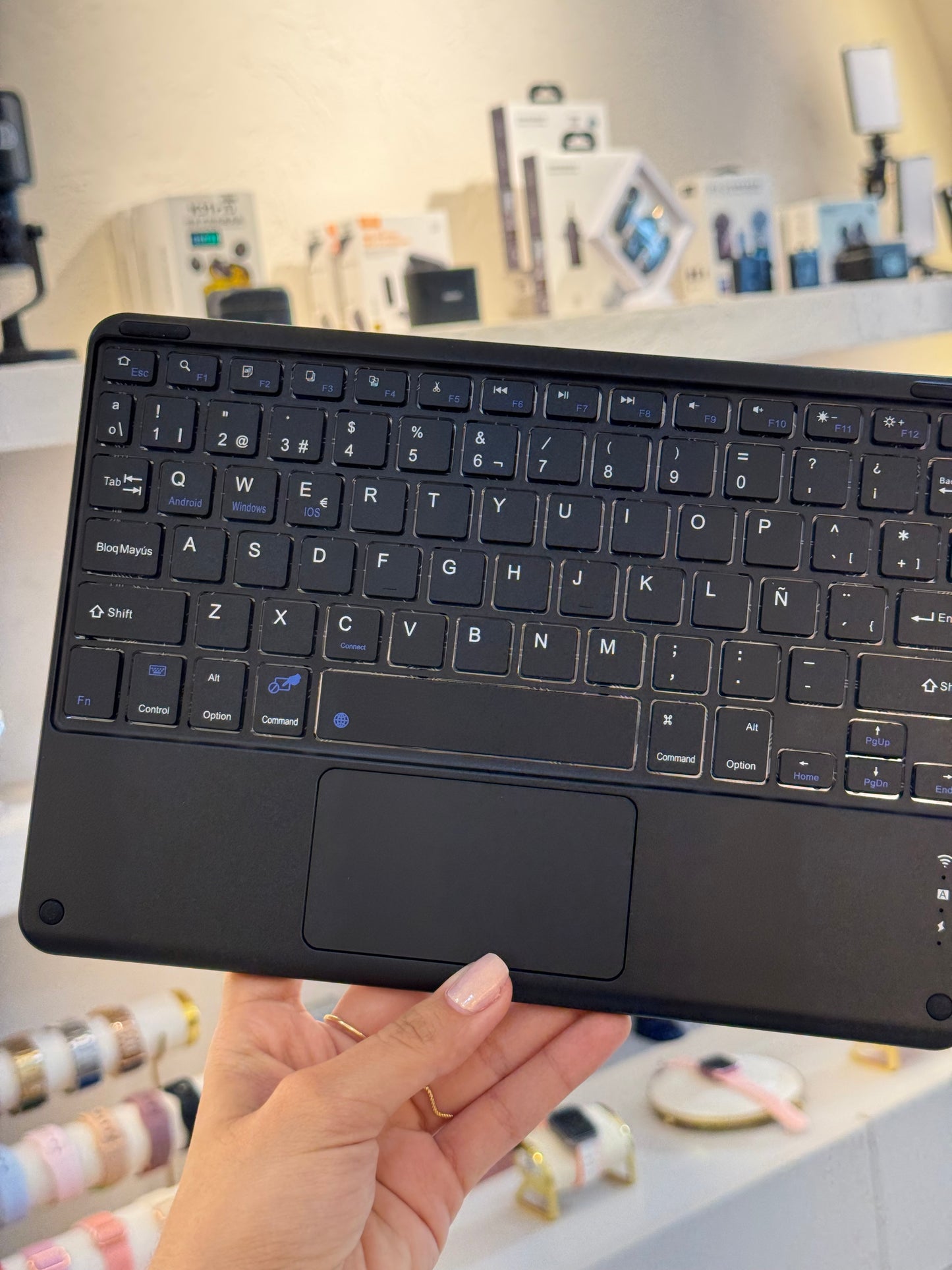 Teclado con mouse (universal)
