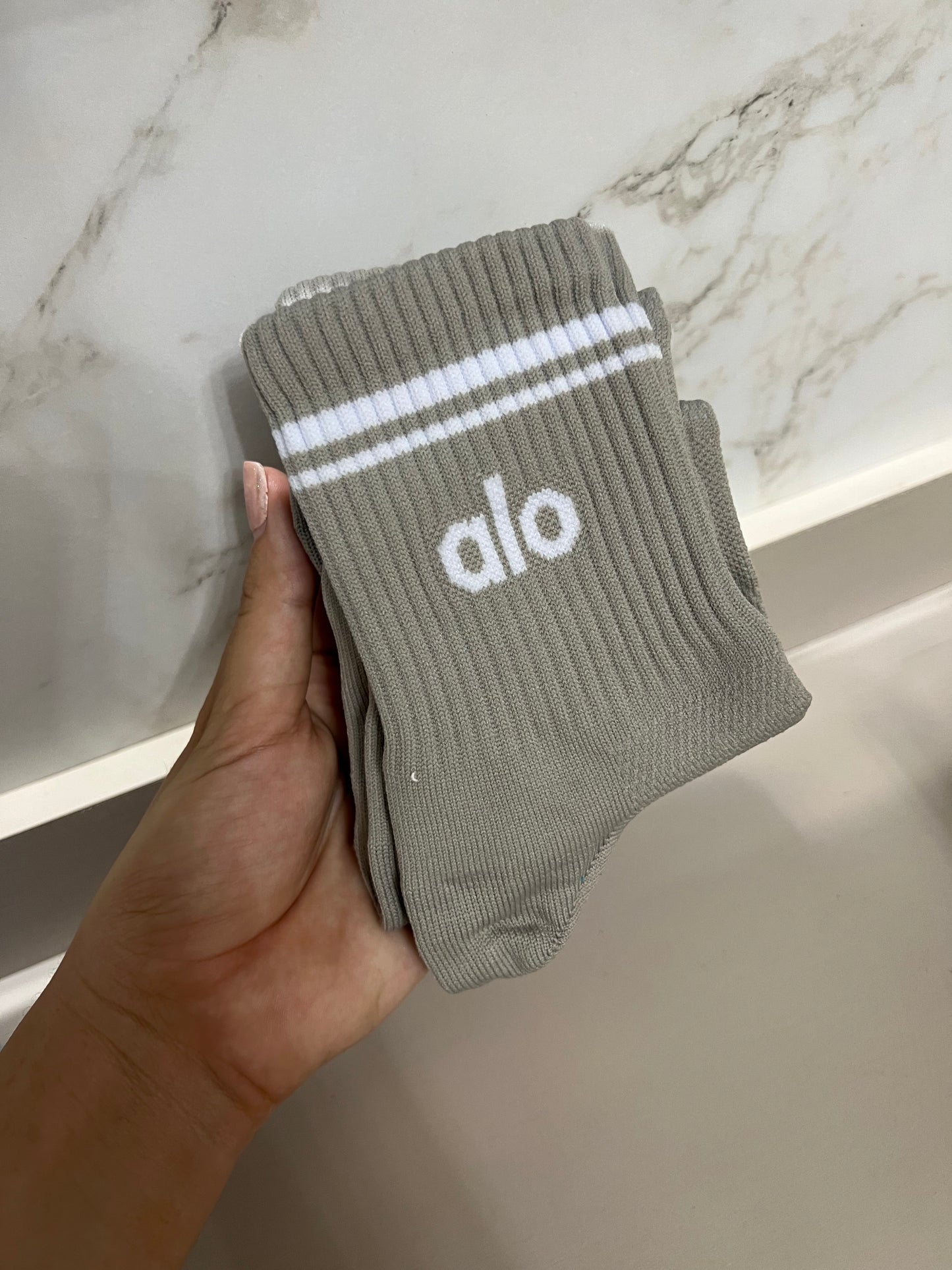 Semi alo gris