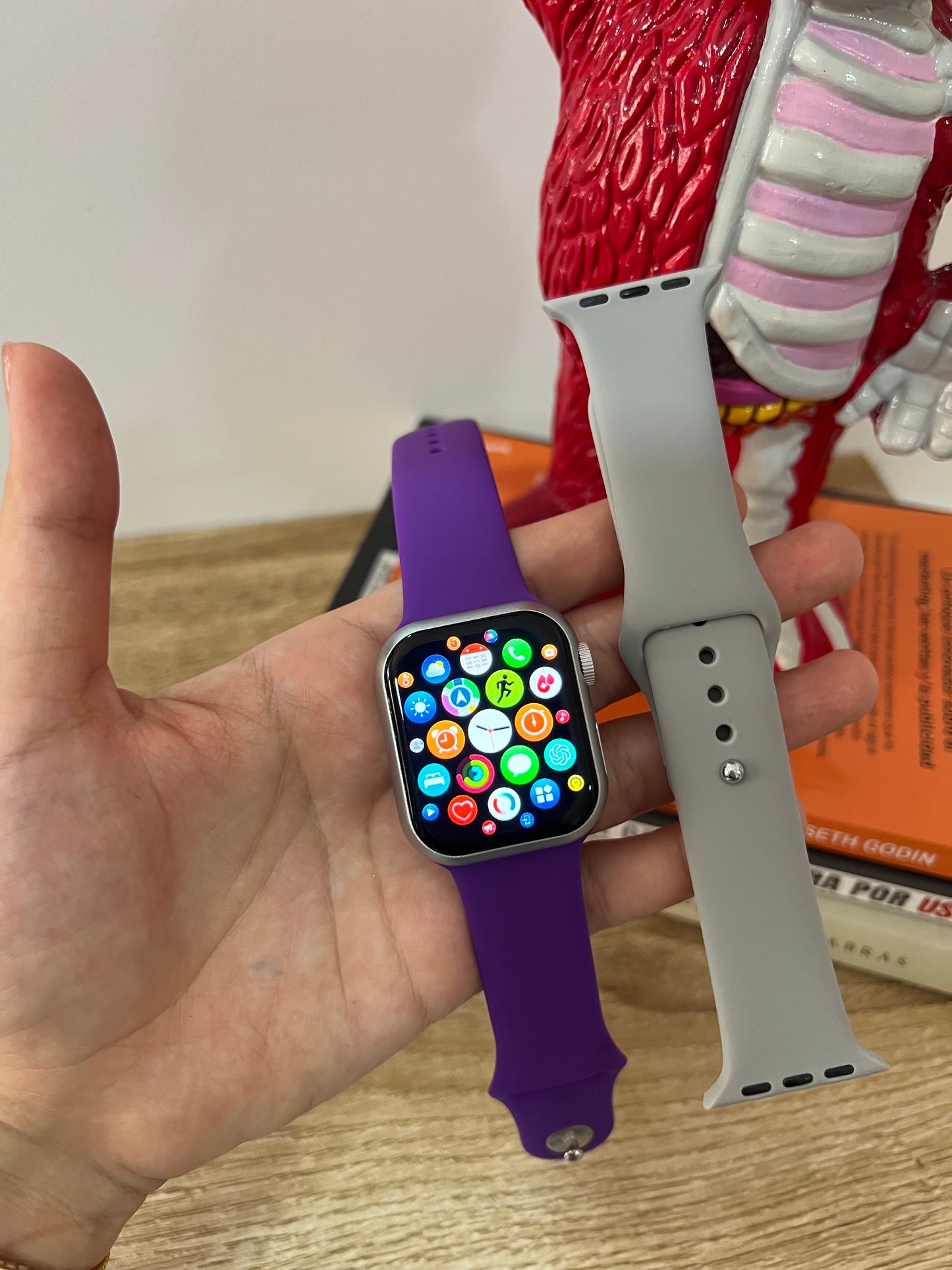 Reloj plateado 38mm x2 morado💦