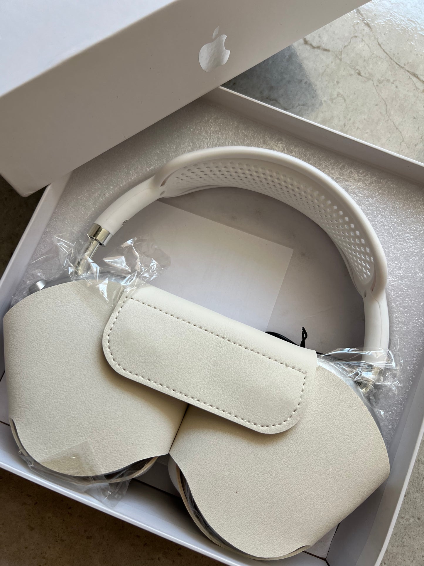 Audífonos diadema plateados AAA