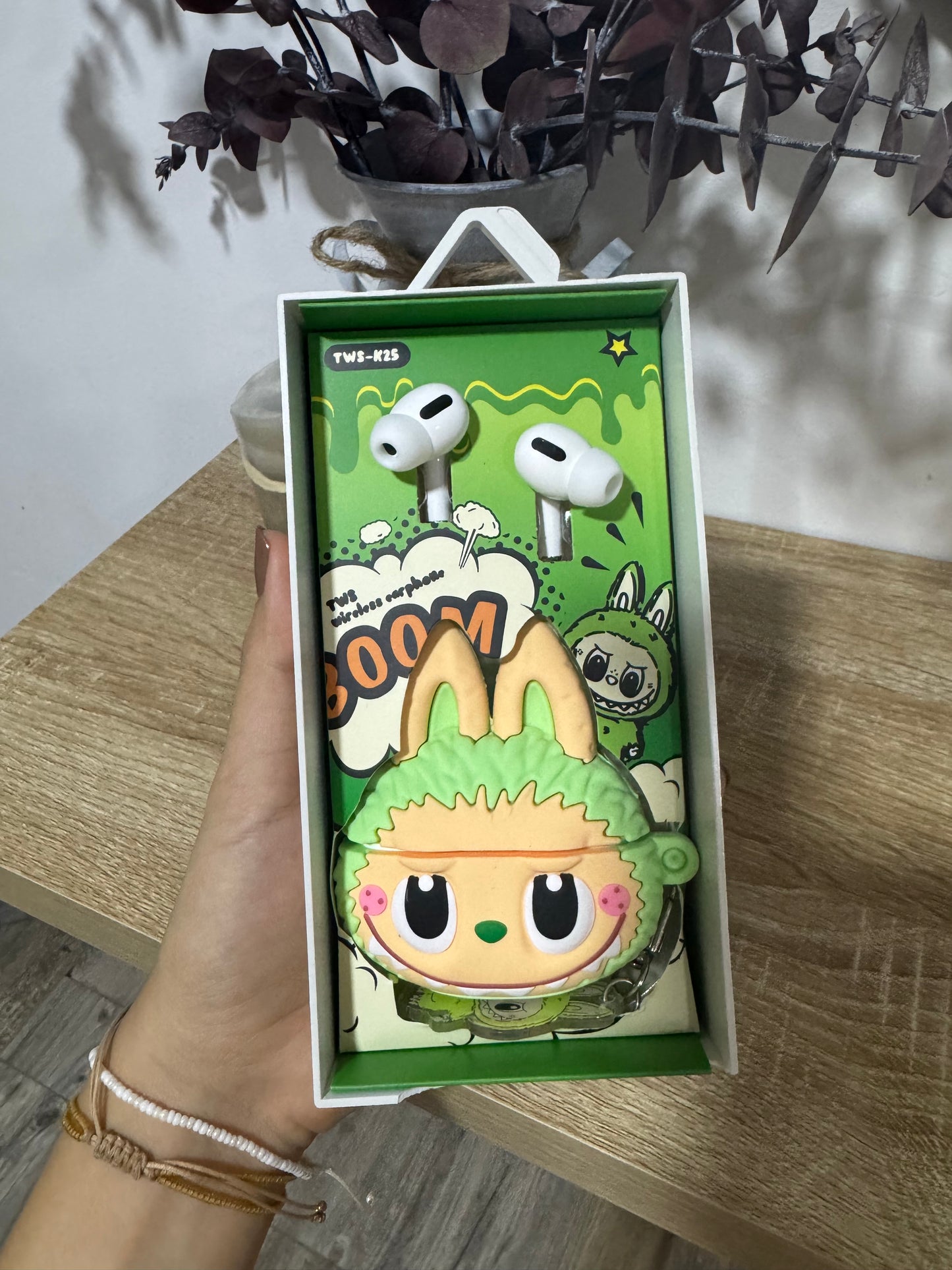 Audífonos labubu verde