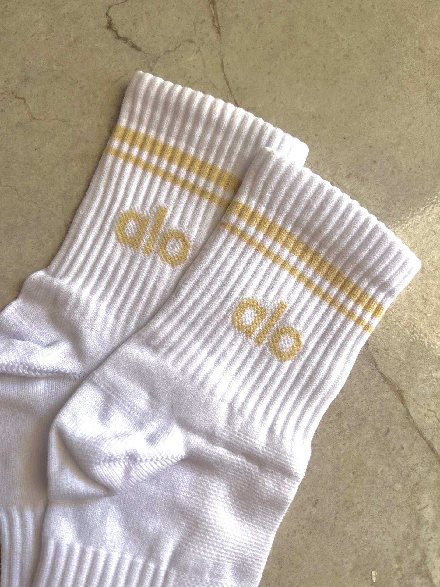 Semi alo blanca raya beige