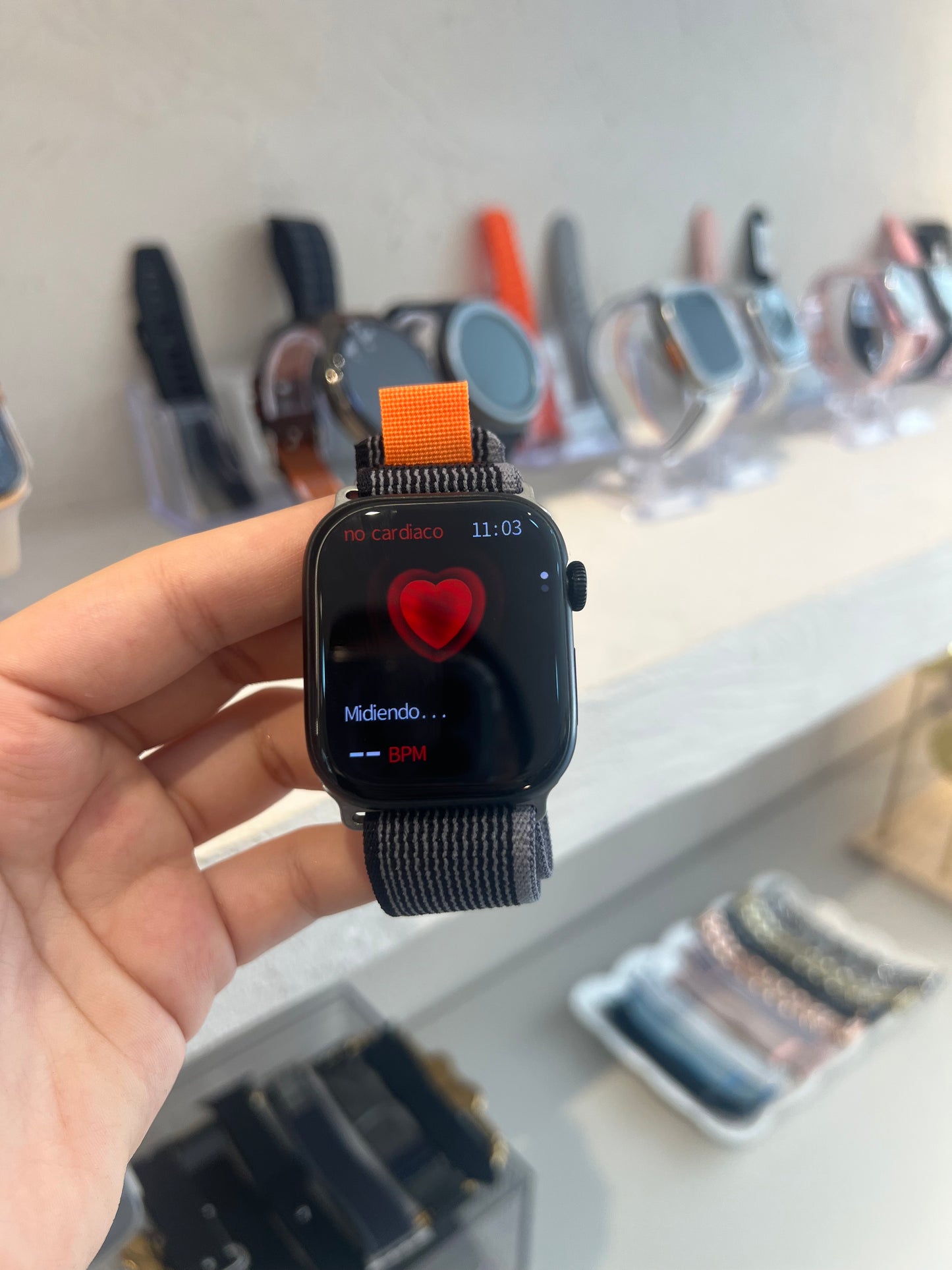 Reloj negro 45mm (CV)