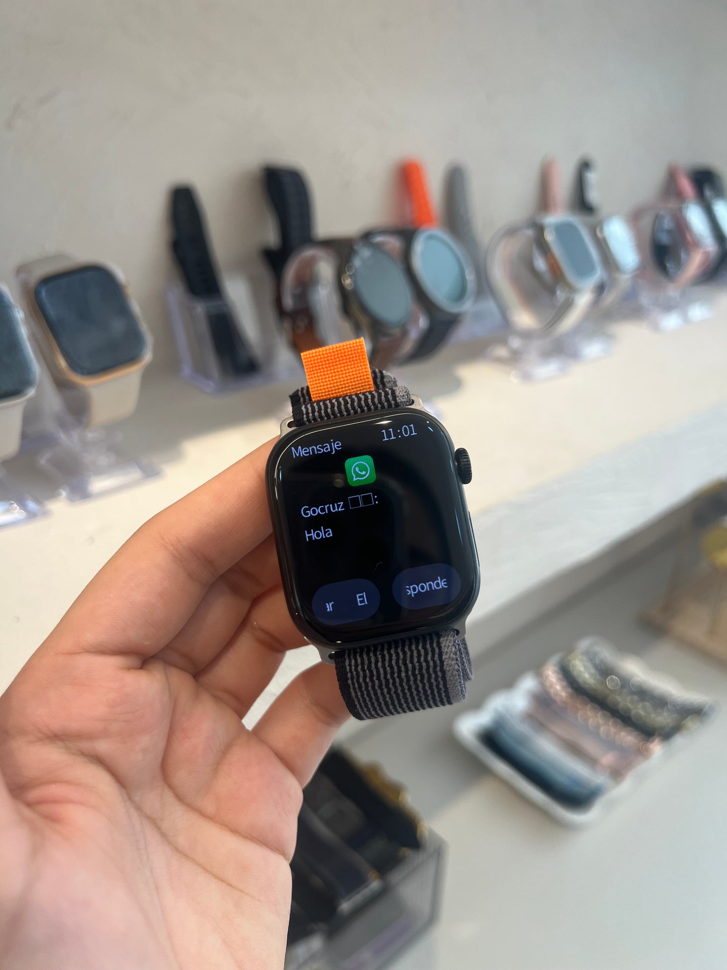 Reloj negro 45mm (CV)