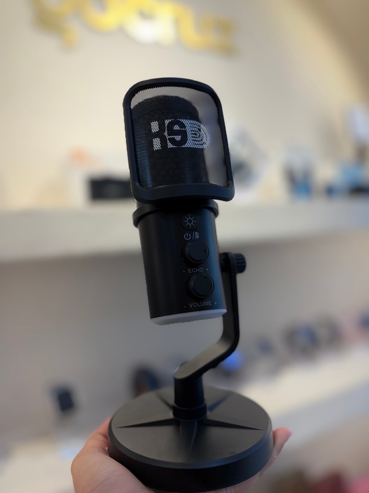 Micrófono 🎙️ tipo podcast