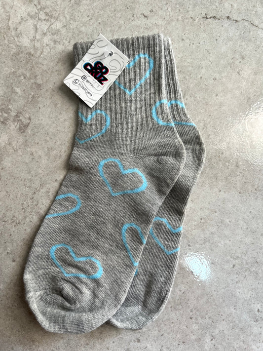 Gris corazón azul
