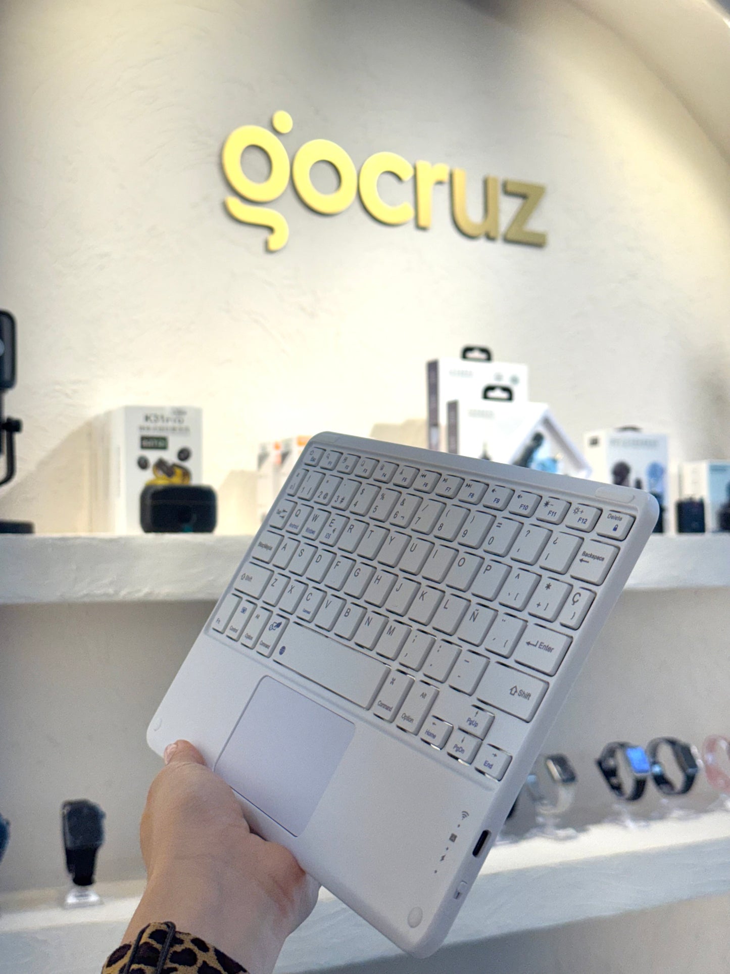 Teclado con mouse (universal)