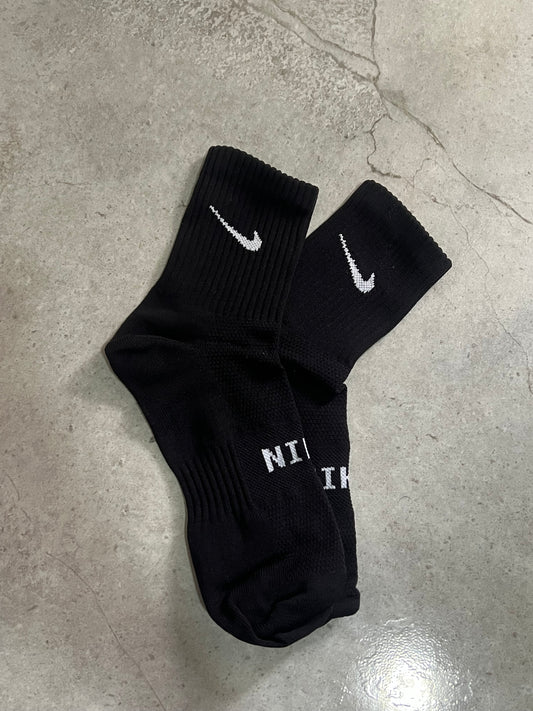 Semi nike negra nylon