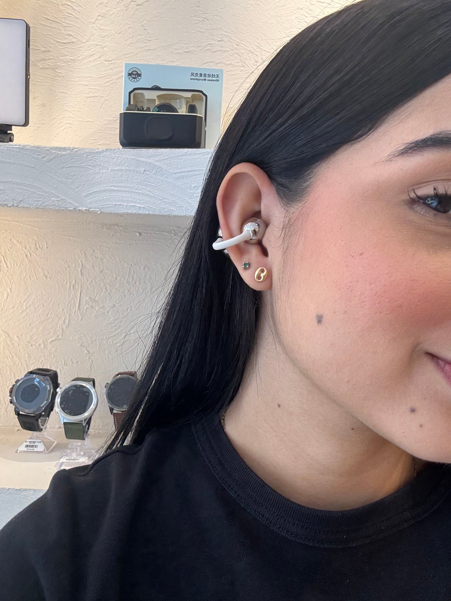 Audífonos tipo earcuff 2