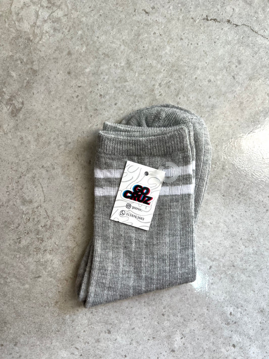 Gris raya blanca