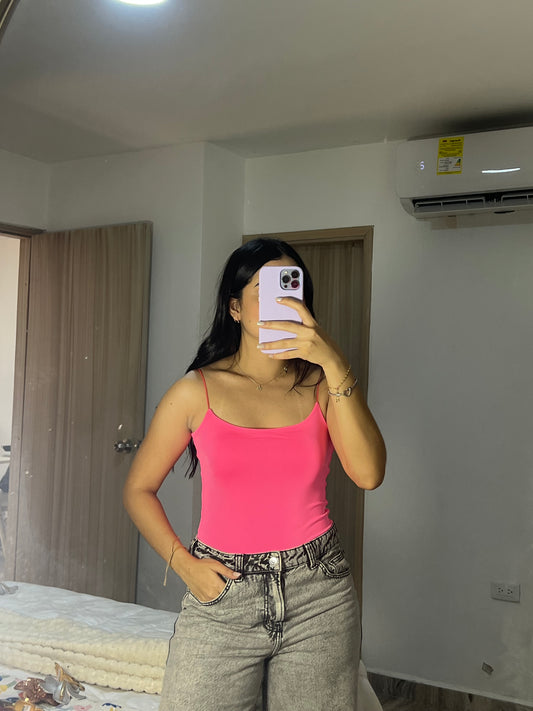 Body tiras fucsia