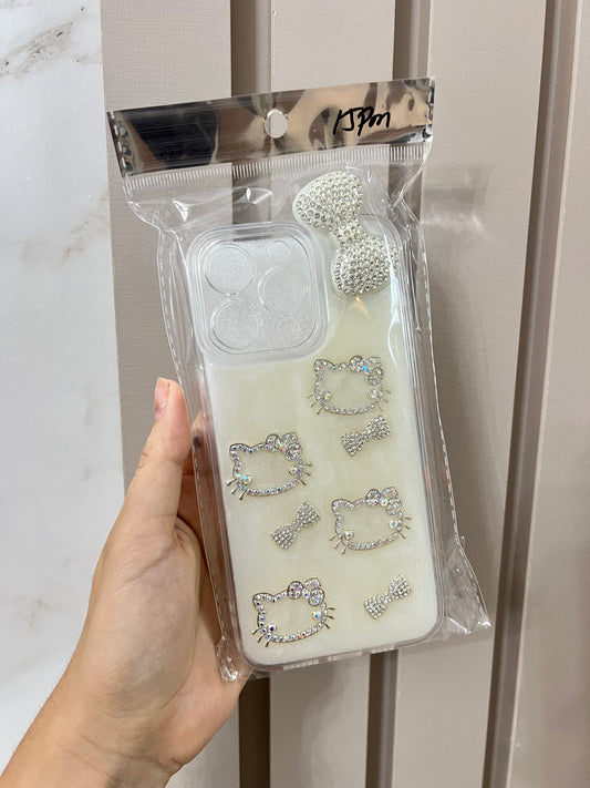 Hello kitty piedras 15 pro Max